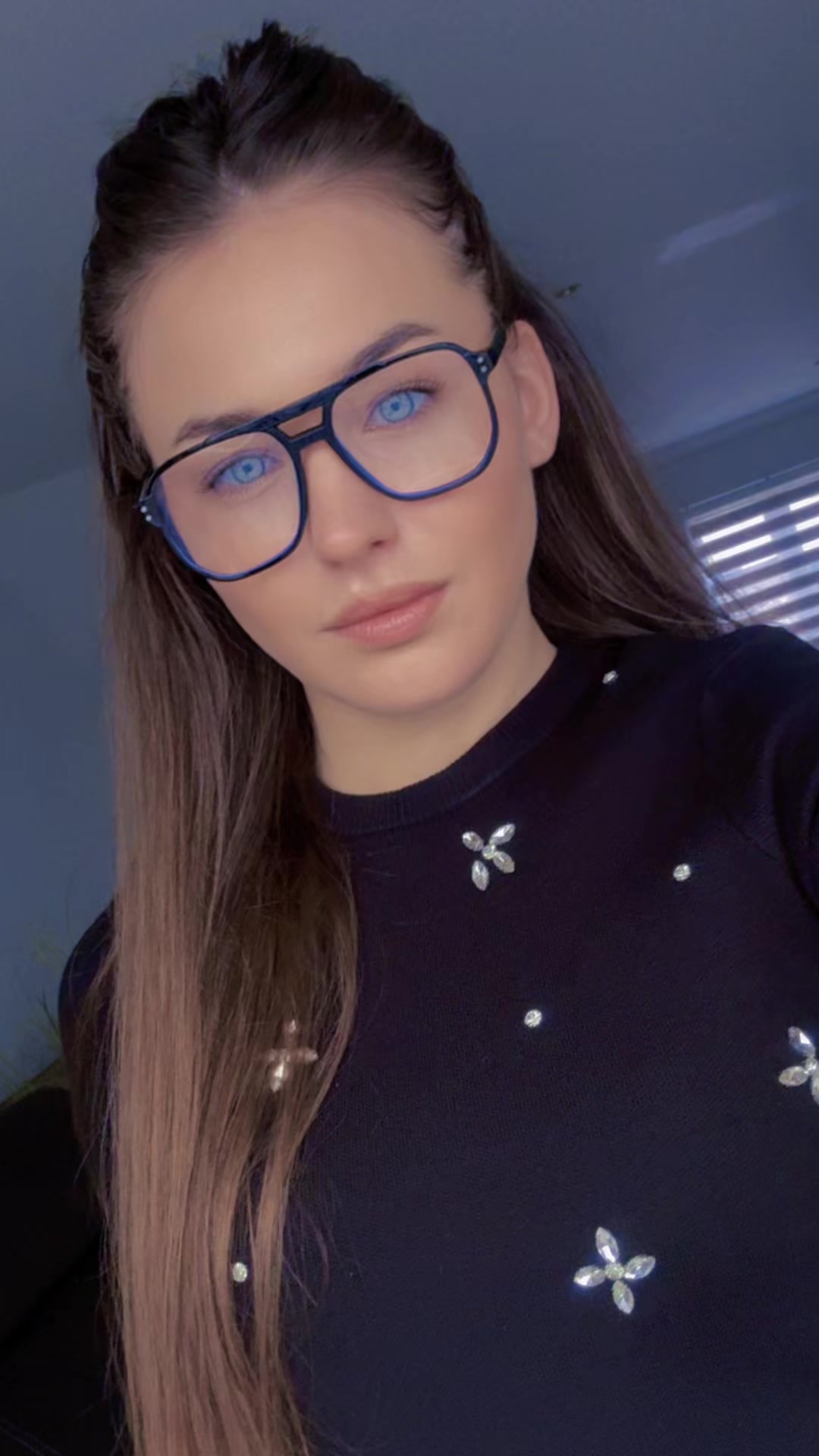 @anishoaratutuianu