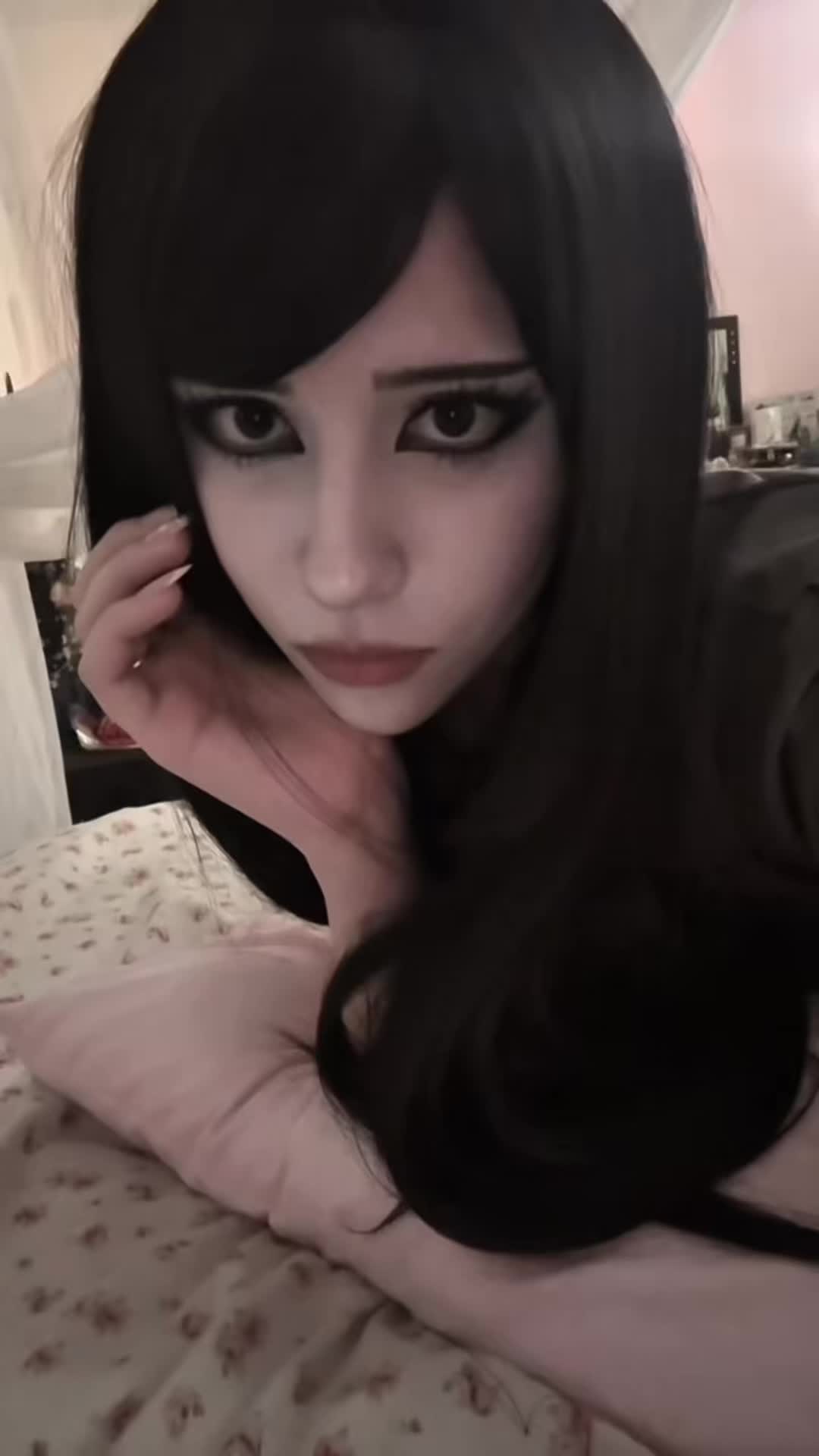 @kittymarrow