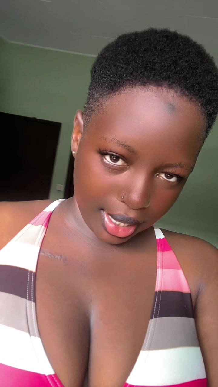 @La sénégalaise aux beaux yeux