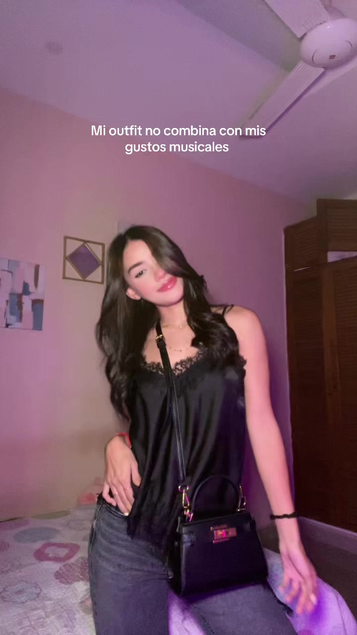 @laurarhenalss