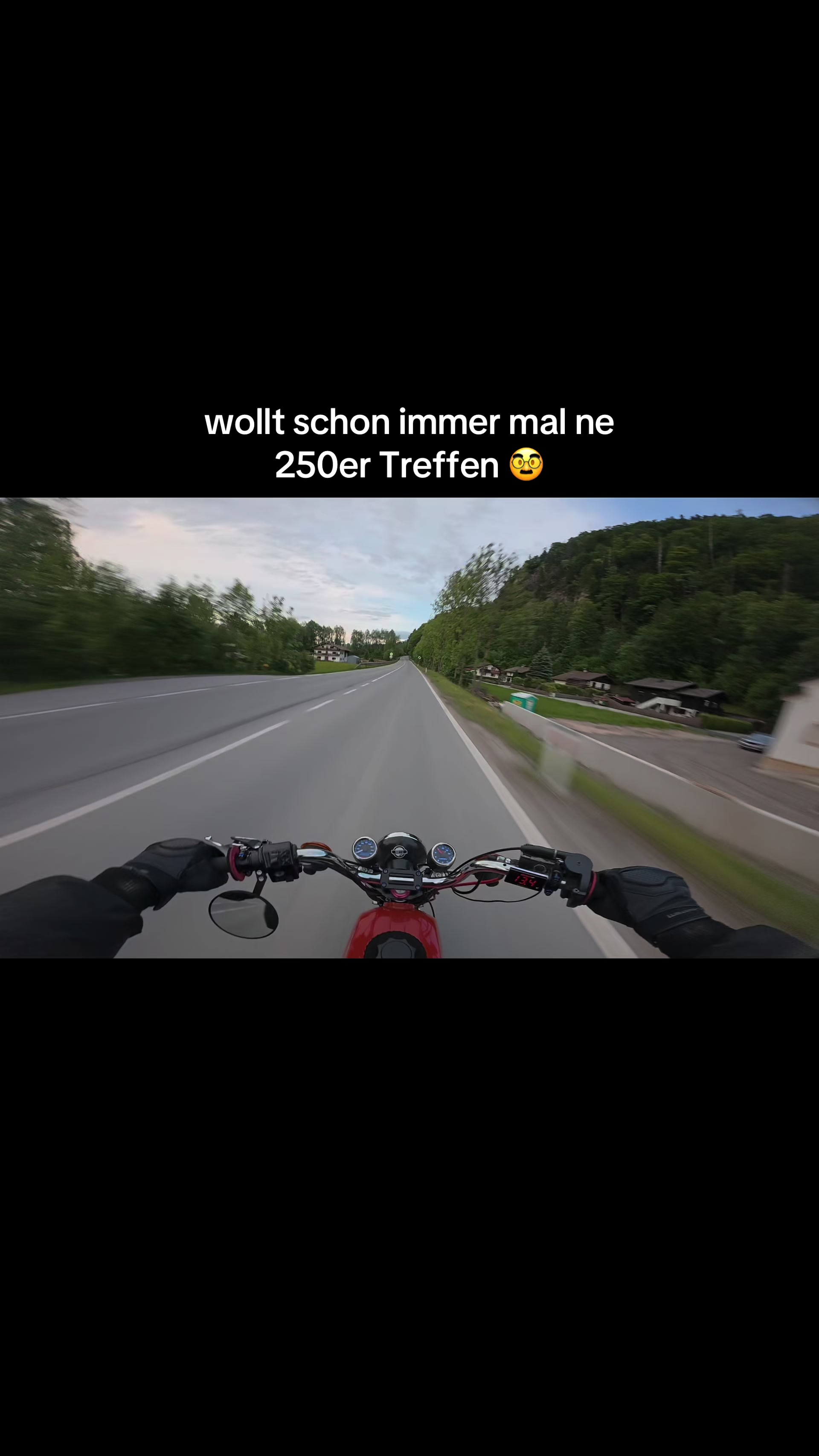 @👀
