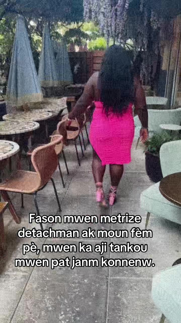 @♓️🦋〰️ESTHE&reg;️L🅰️NDE〰️🦋🐘💜