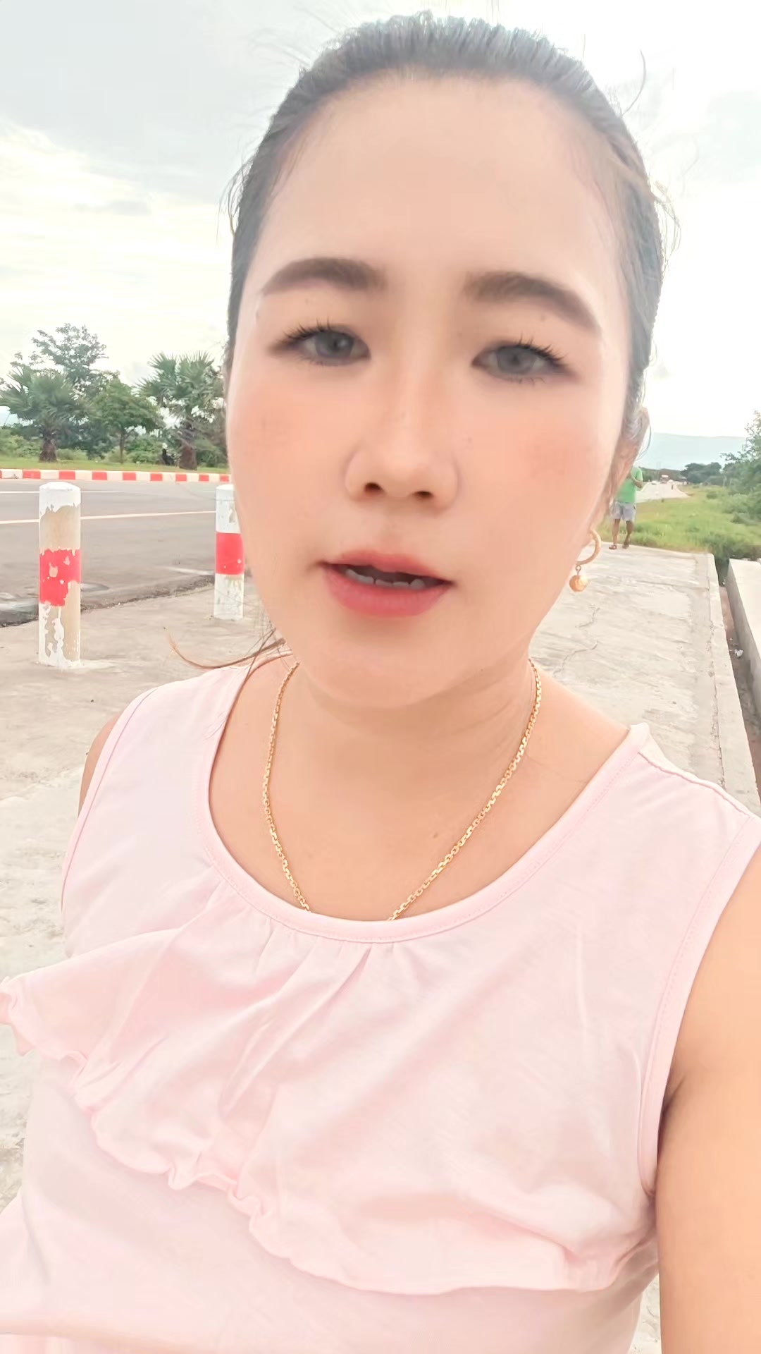 @🦋Song Laypyay Hnin (official)