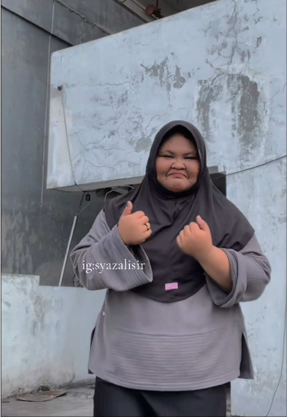@Syazaliiii