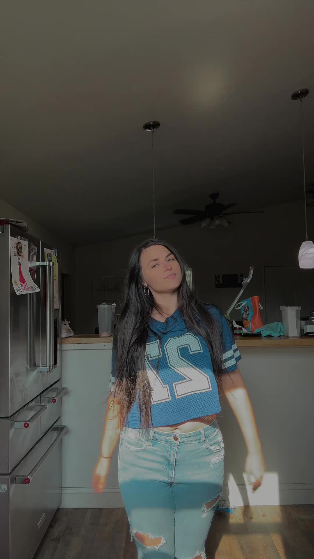 @Chrissyy🦋📚