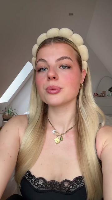 @tinaMiller98