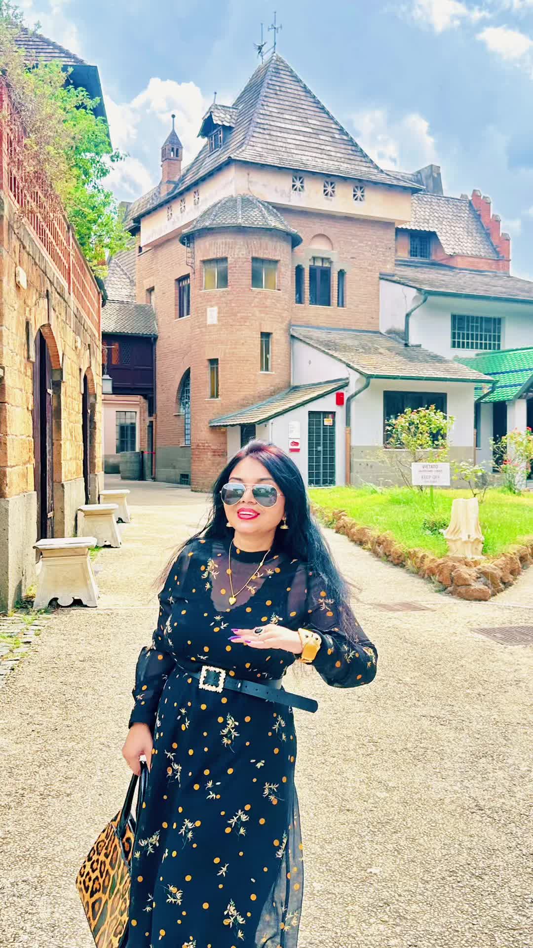 @urmi _antara