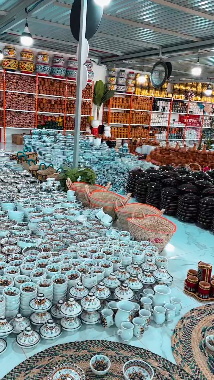 @معرض شحات للفخار