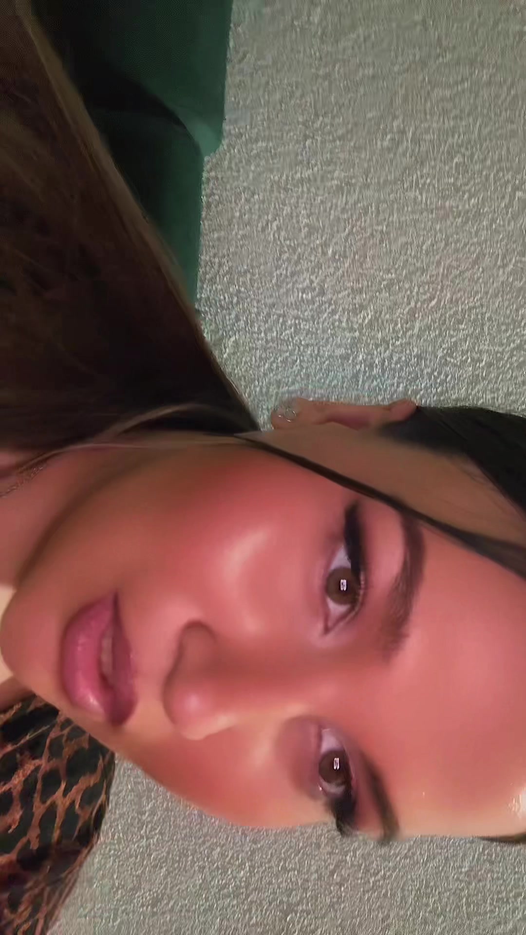 @𝓗𝓪𝓵𝓲𝓵𝓸𝓿𝓲𝓬
