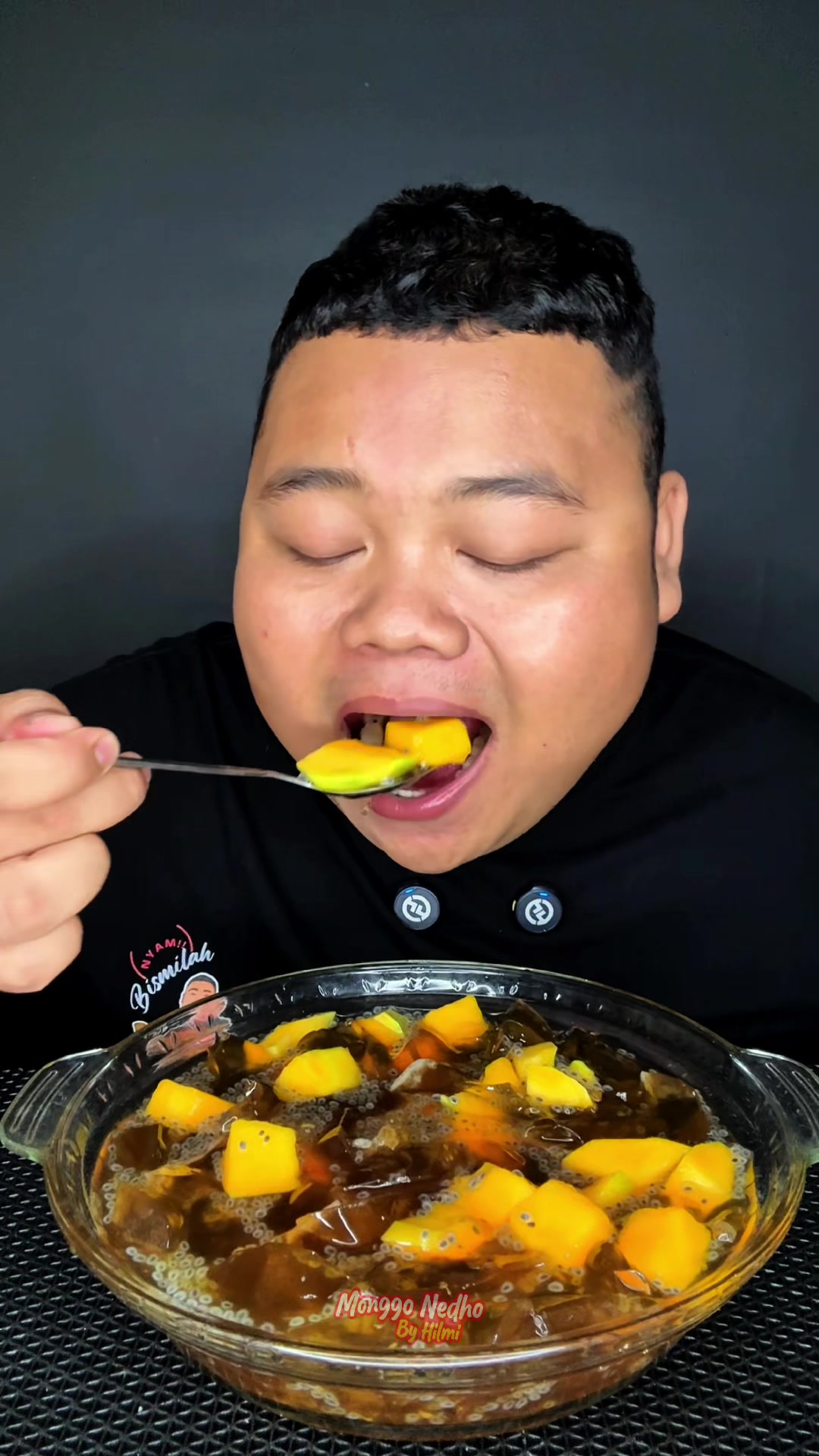@Monggonedho