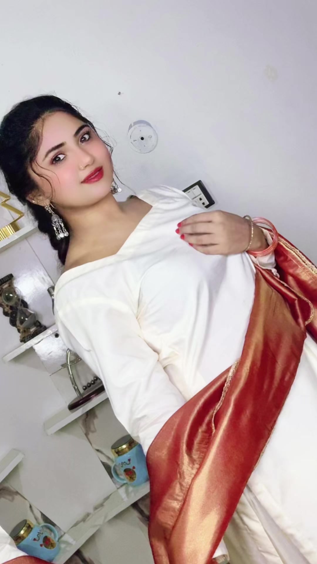 @Shahzadi_Era💫