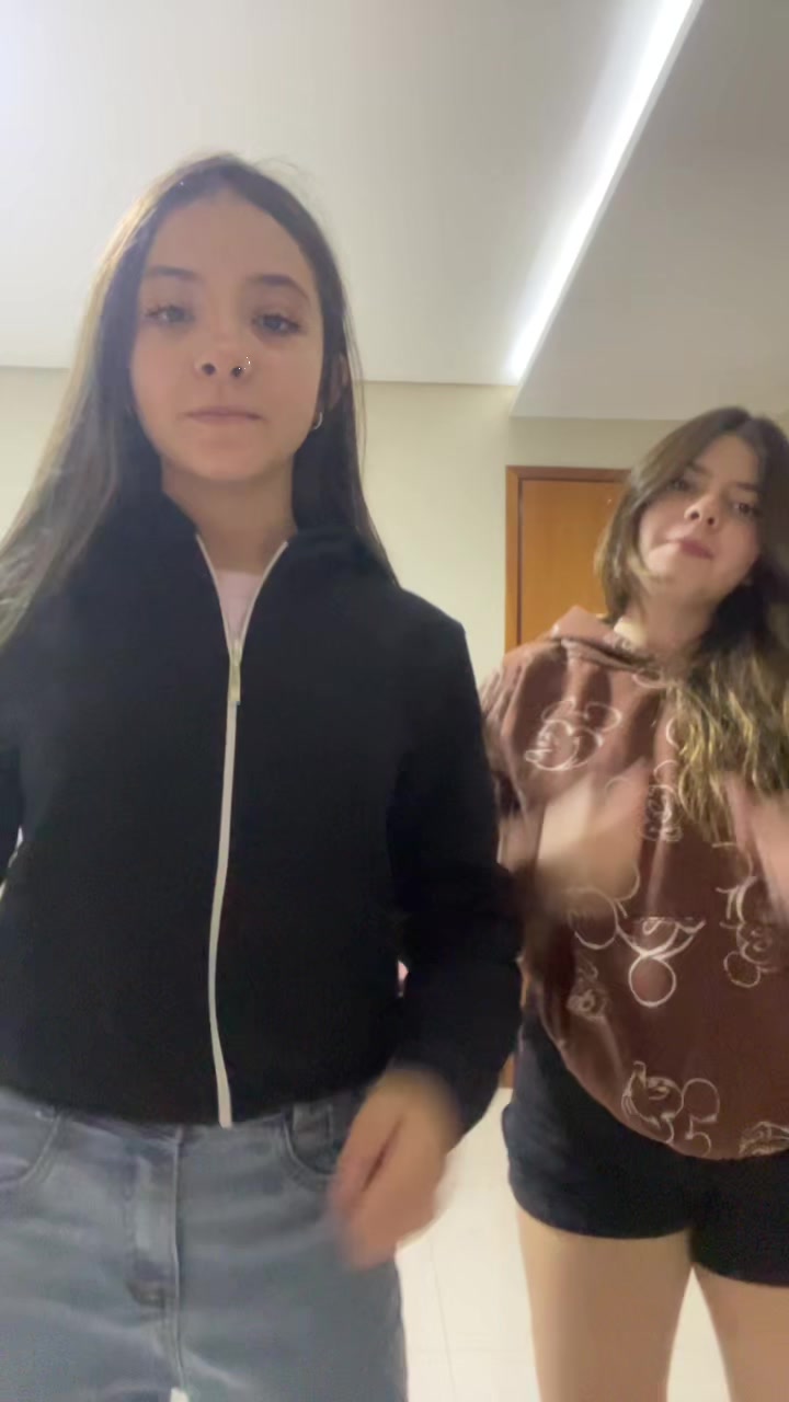 @LaraSerman💋