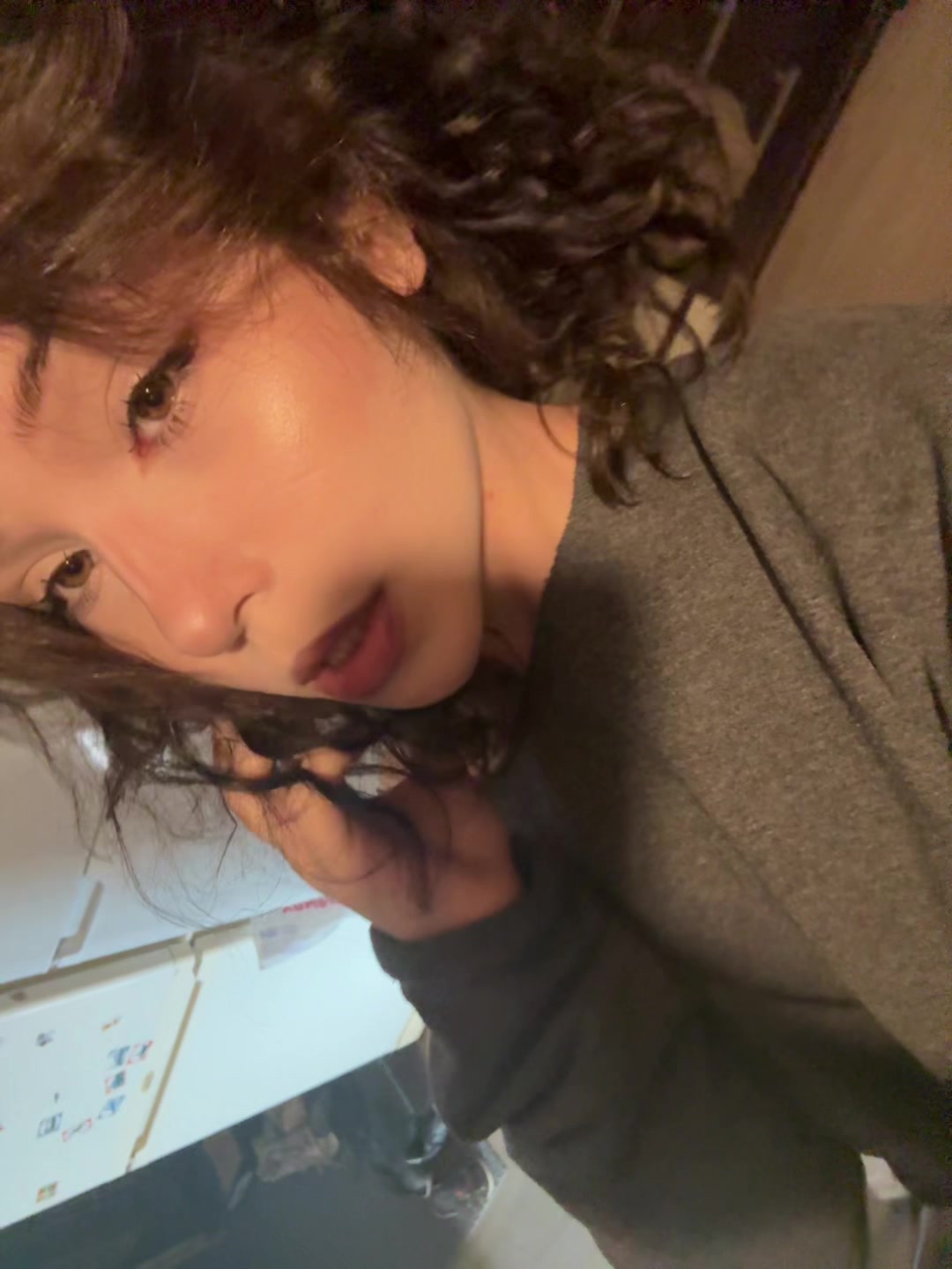 @👅