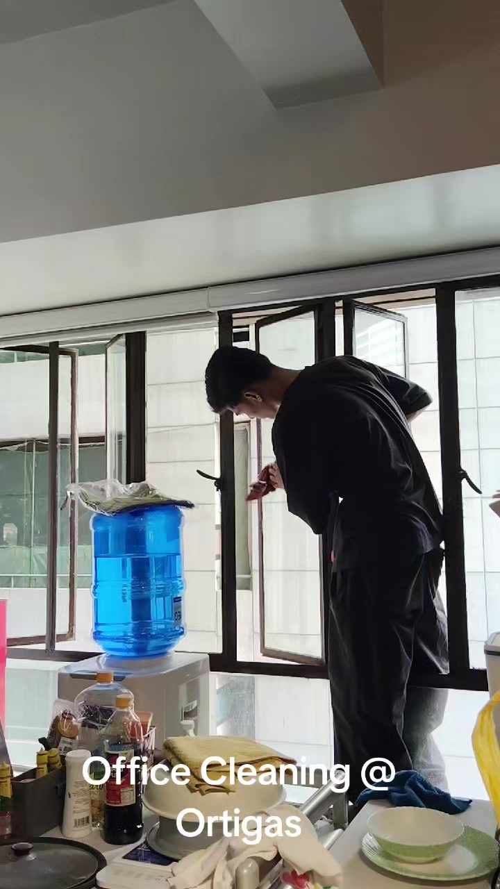 @LR cleaning Services