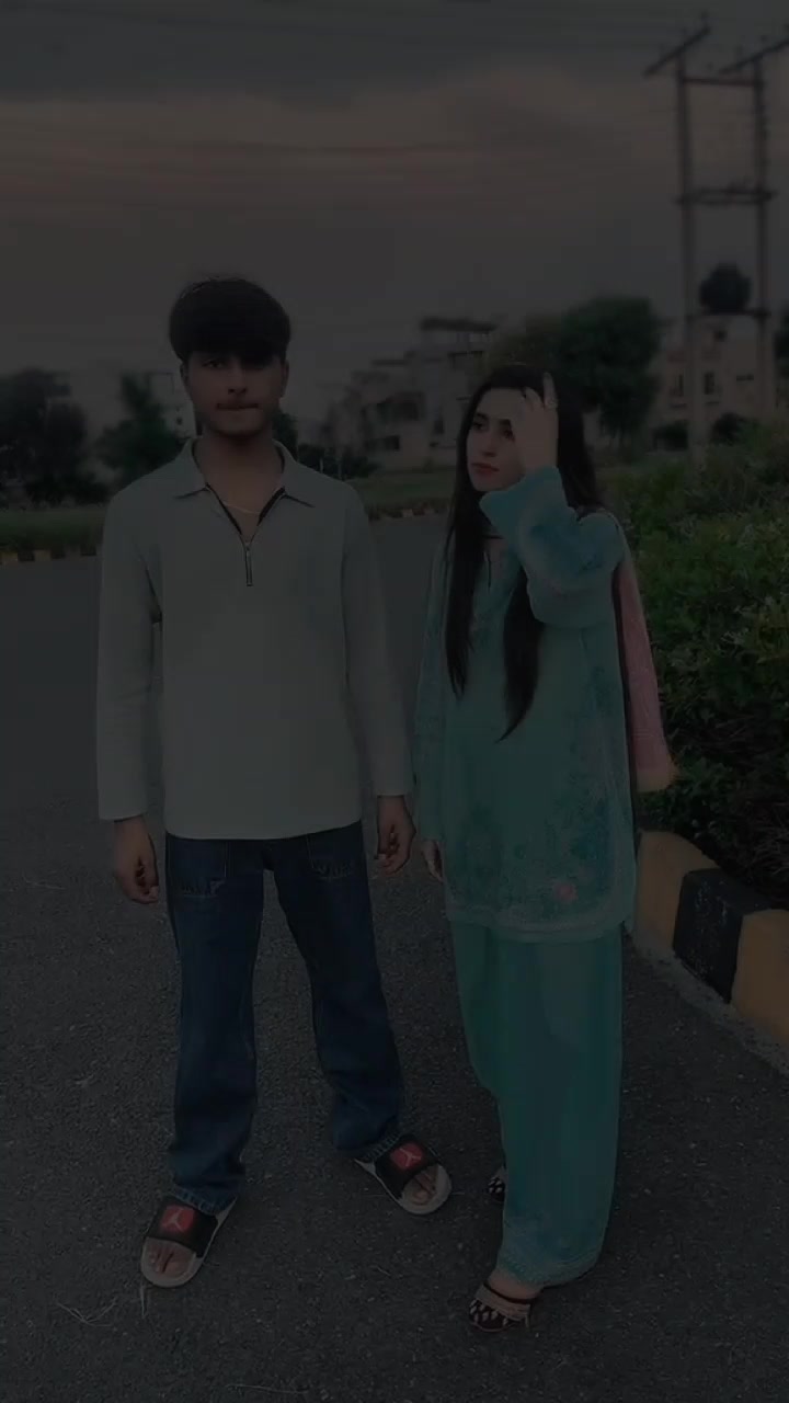 @Mr🤟Azan 🔝