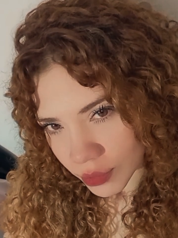 @LALA ORTIZ 🧡