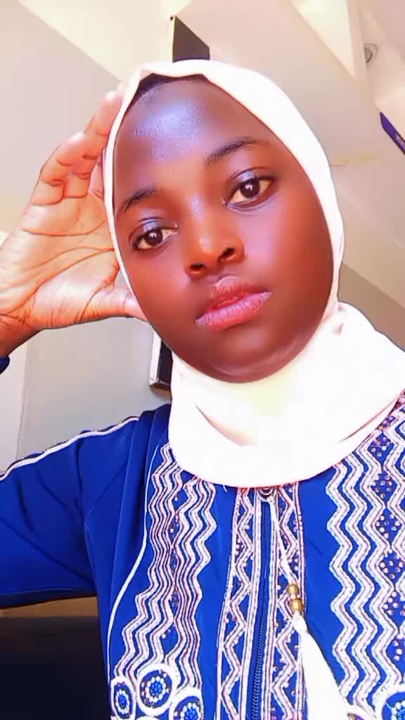 @️millionaire's nurse 🧕🏨💯❤️