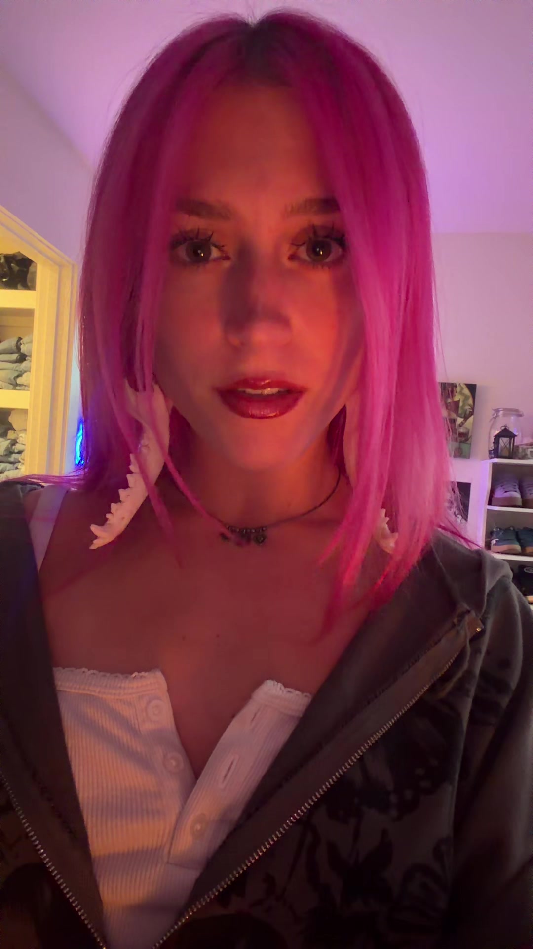 @GG