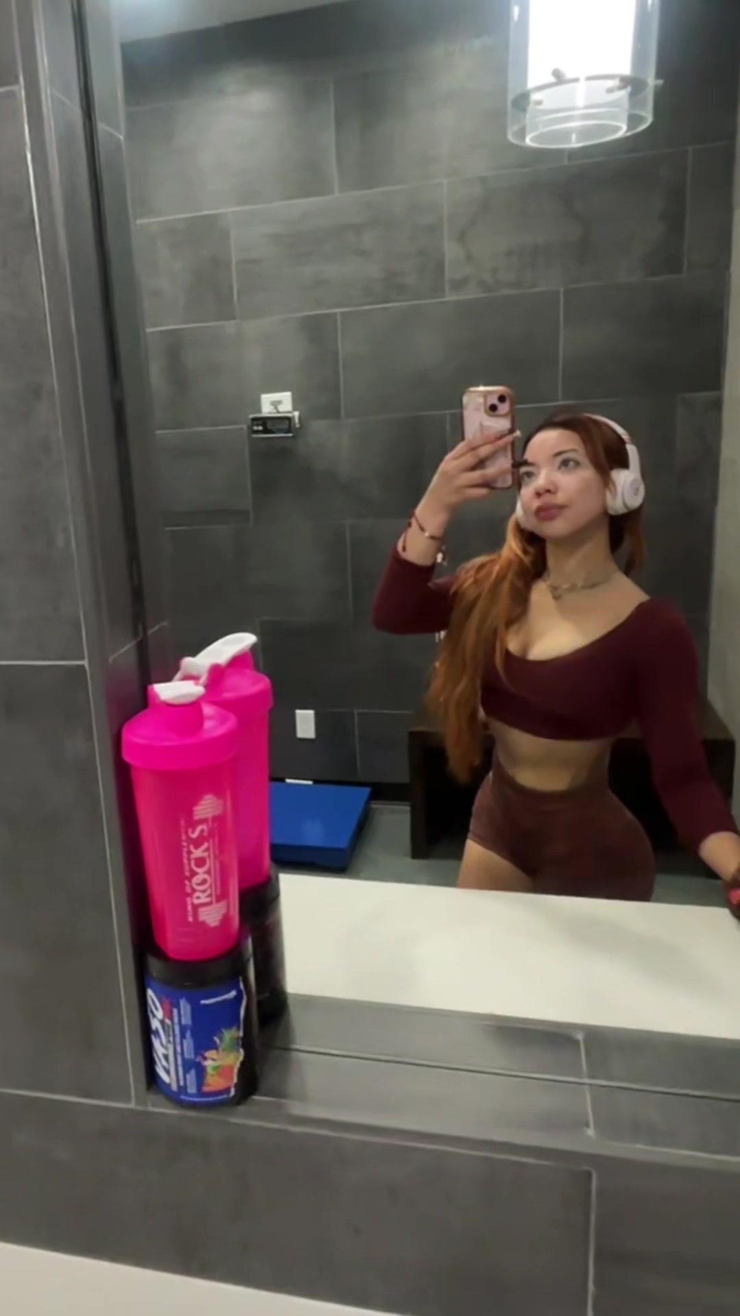 @Sab 👩🏼&zwj;🦰💋