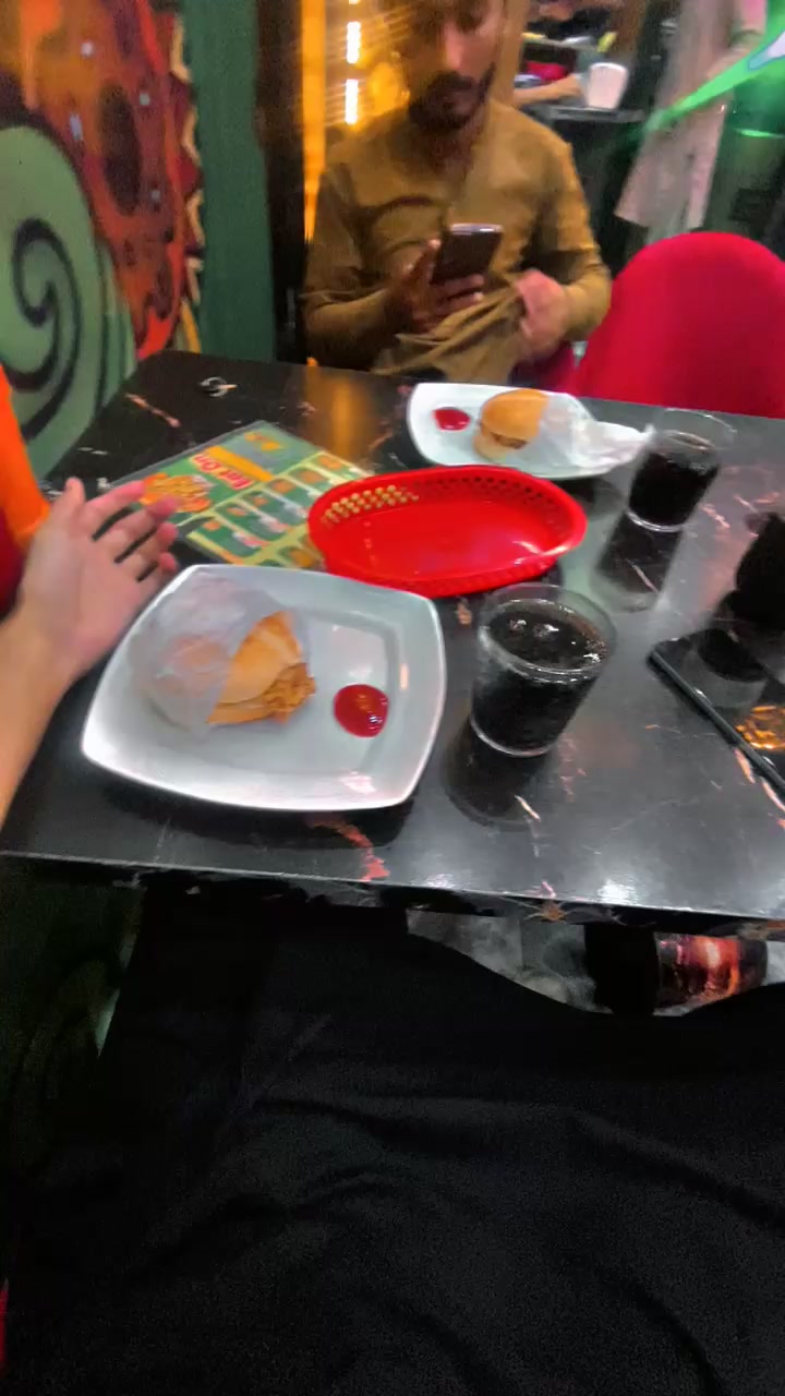 @ʟɪꜰᴇ_ᴏꜰ_ꜱʜᴀᴍɪɪ🥂🚩