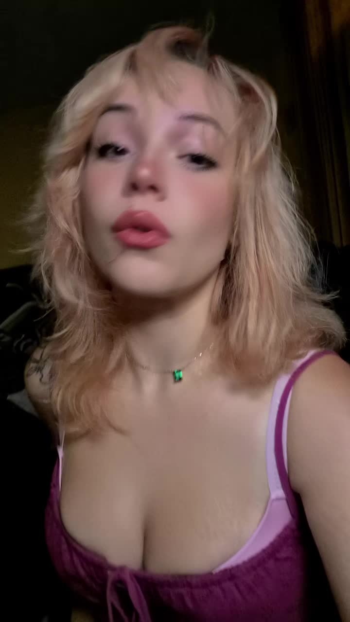 @Pog Bunny ๐