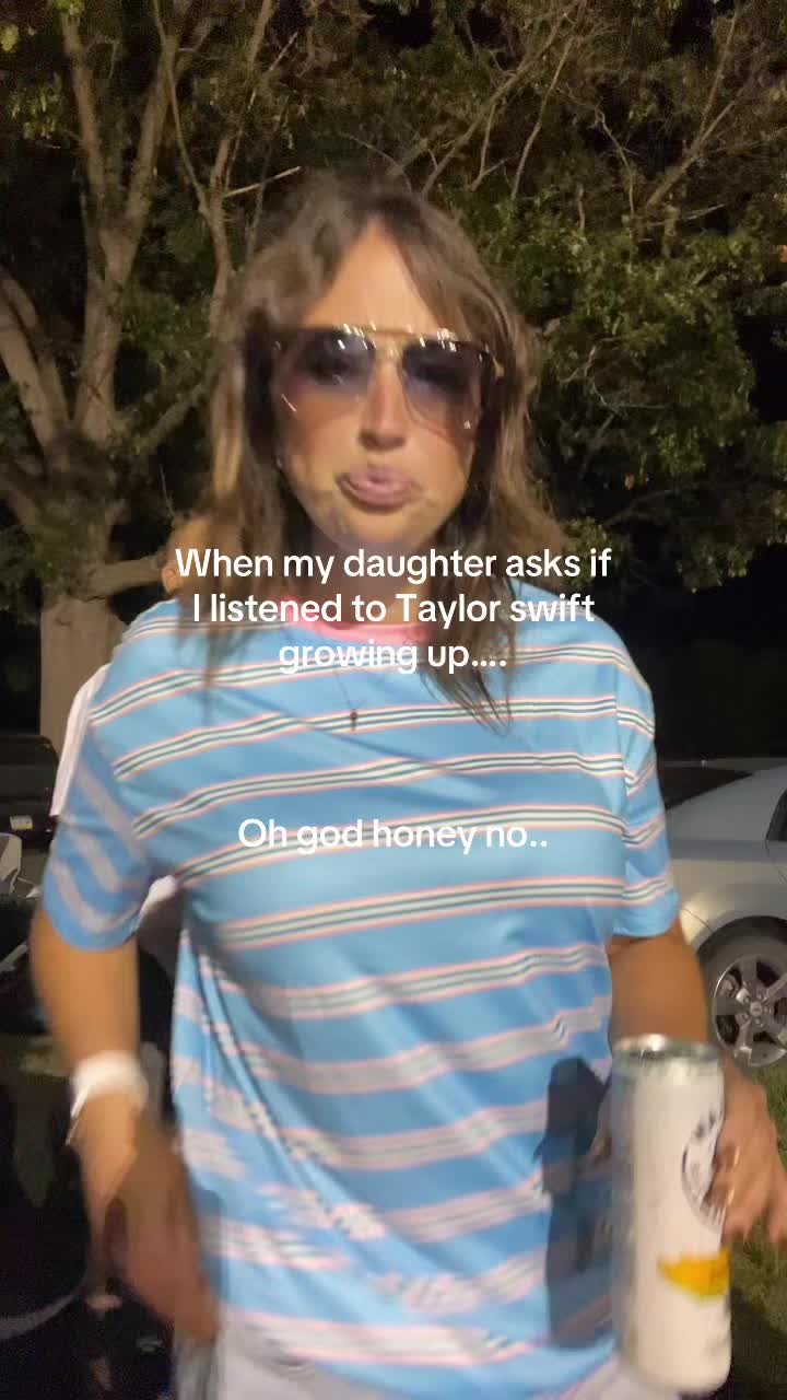 @KaylaJean
