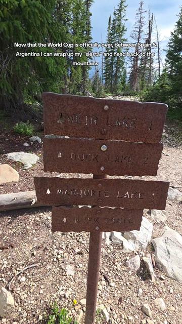 @Brett | Hiking & Adventure