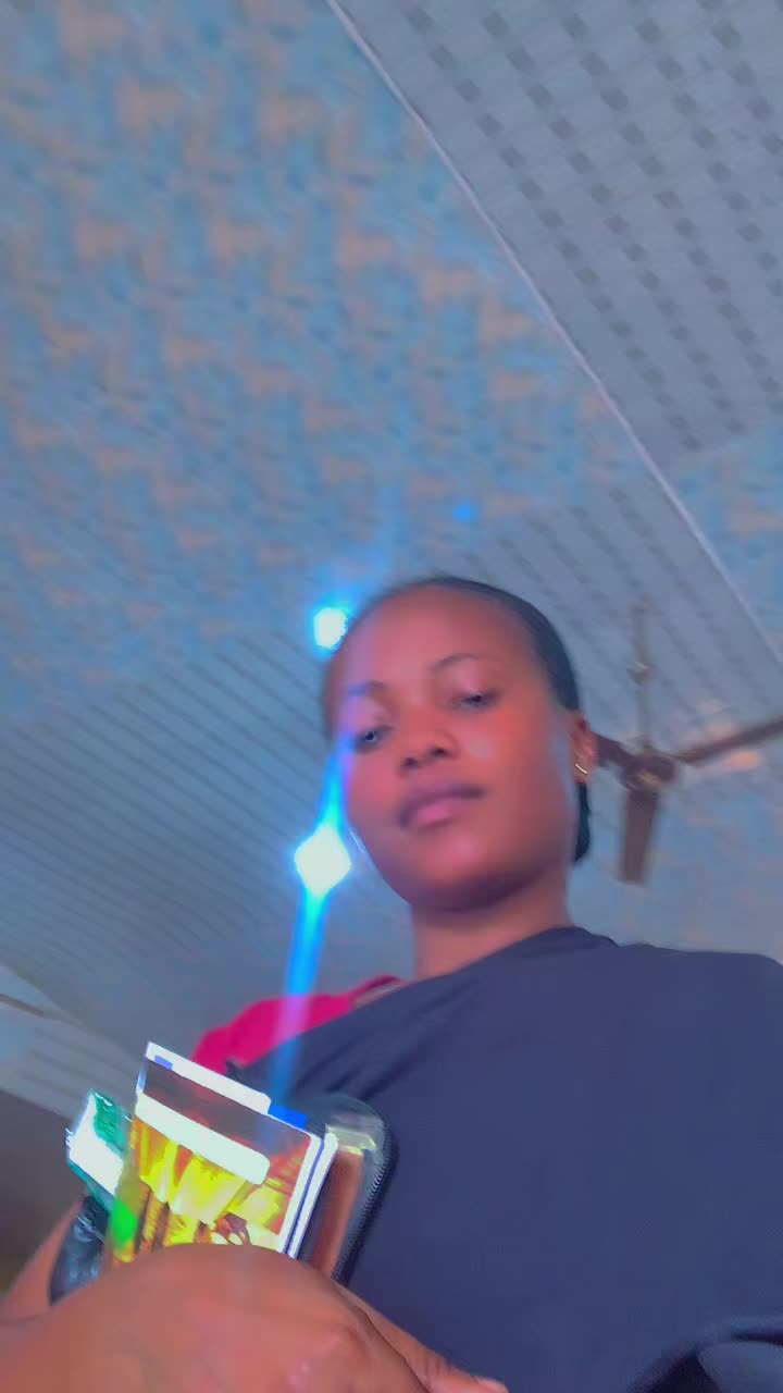 @Just❤️ As 💍I ❤️Am 💔