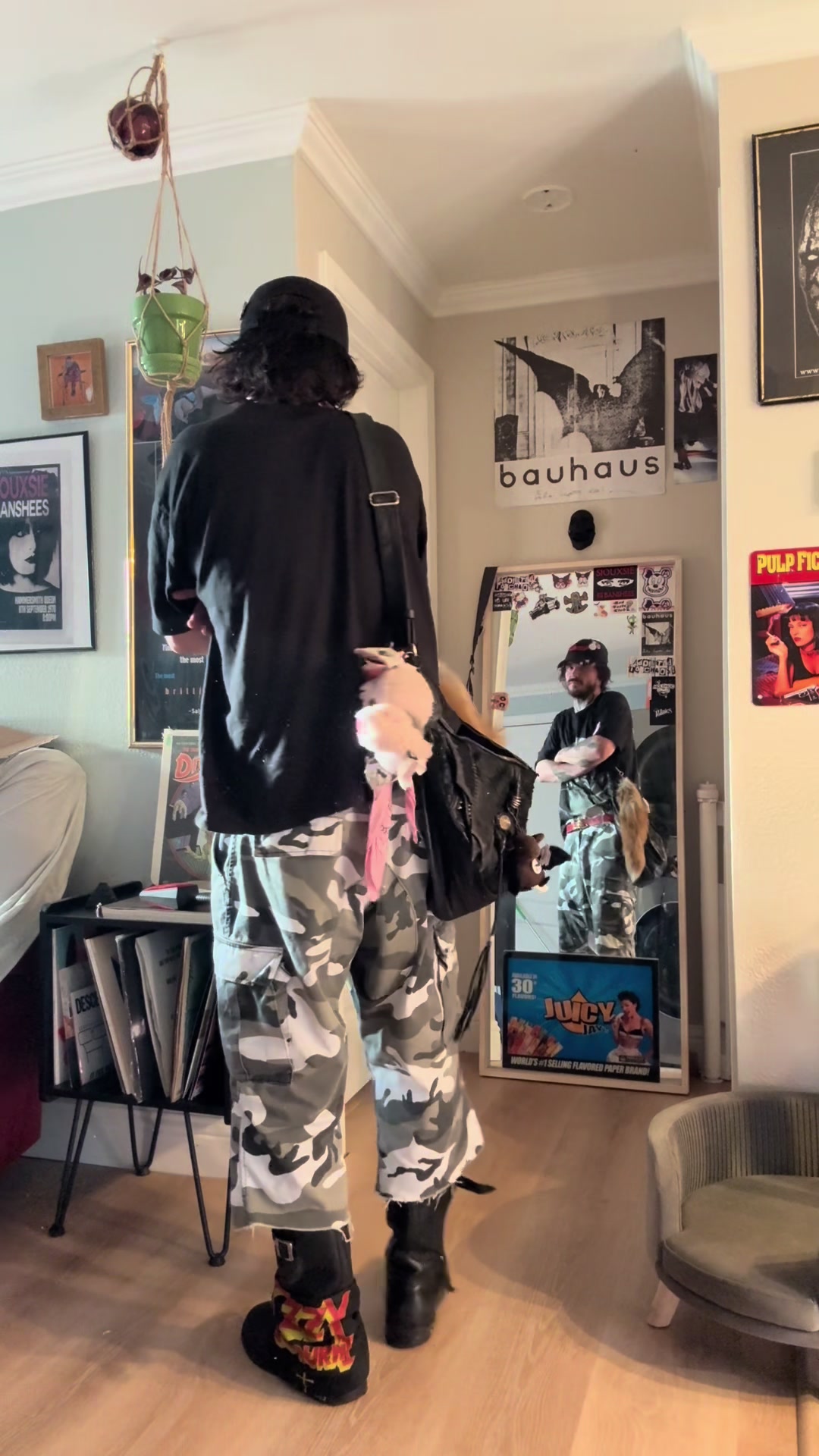 @LeVi4𐕣hvn⛧ ♱ ☥ 🜏🦇