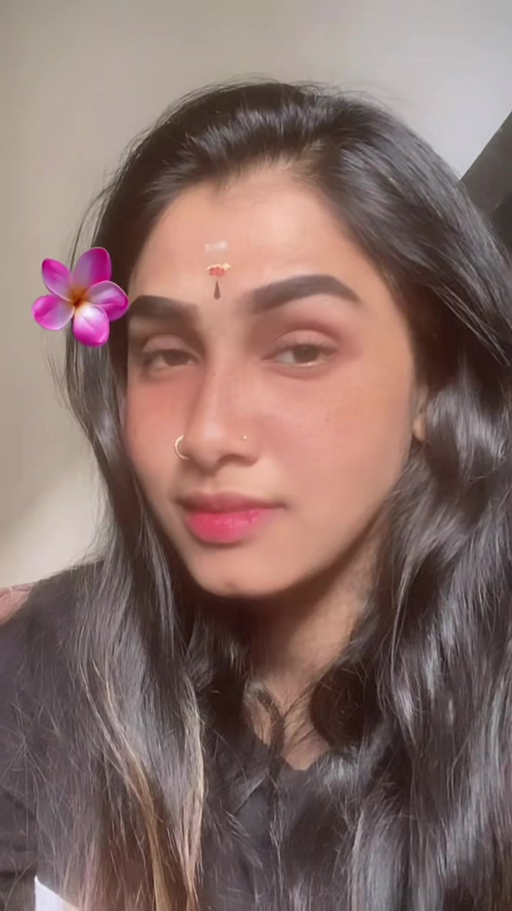 @Nishaa_Official