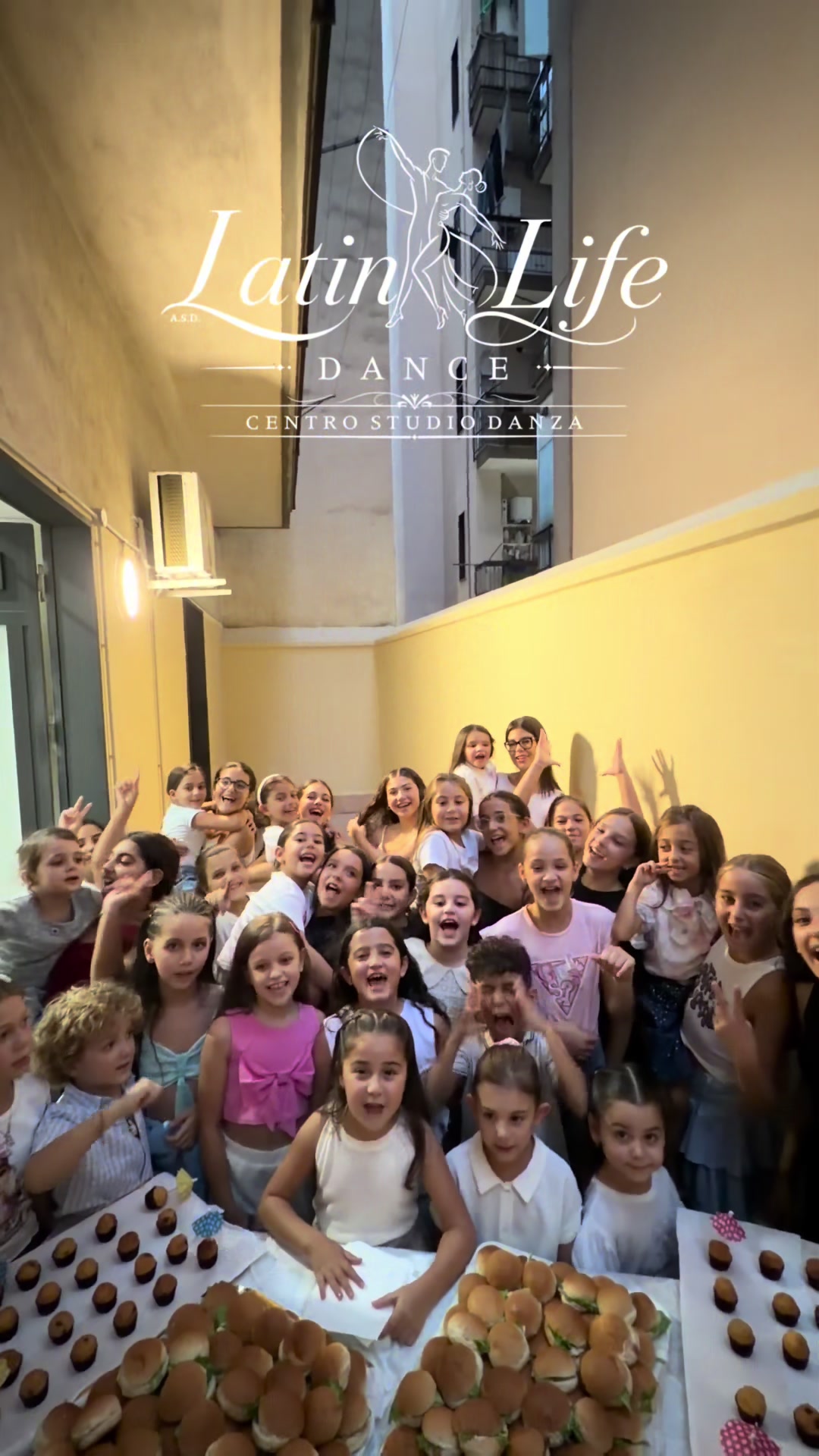 @Latin Life Dance_Patern&ograve;