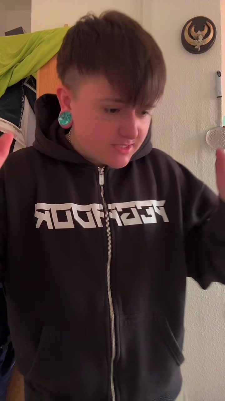 @L.