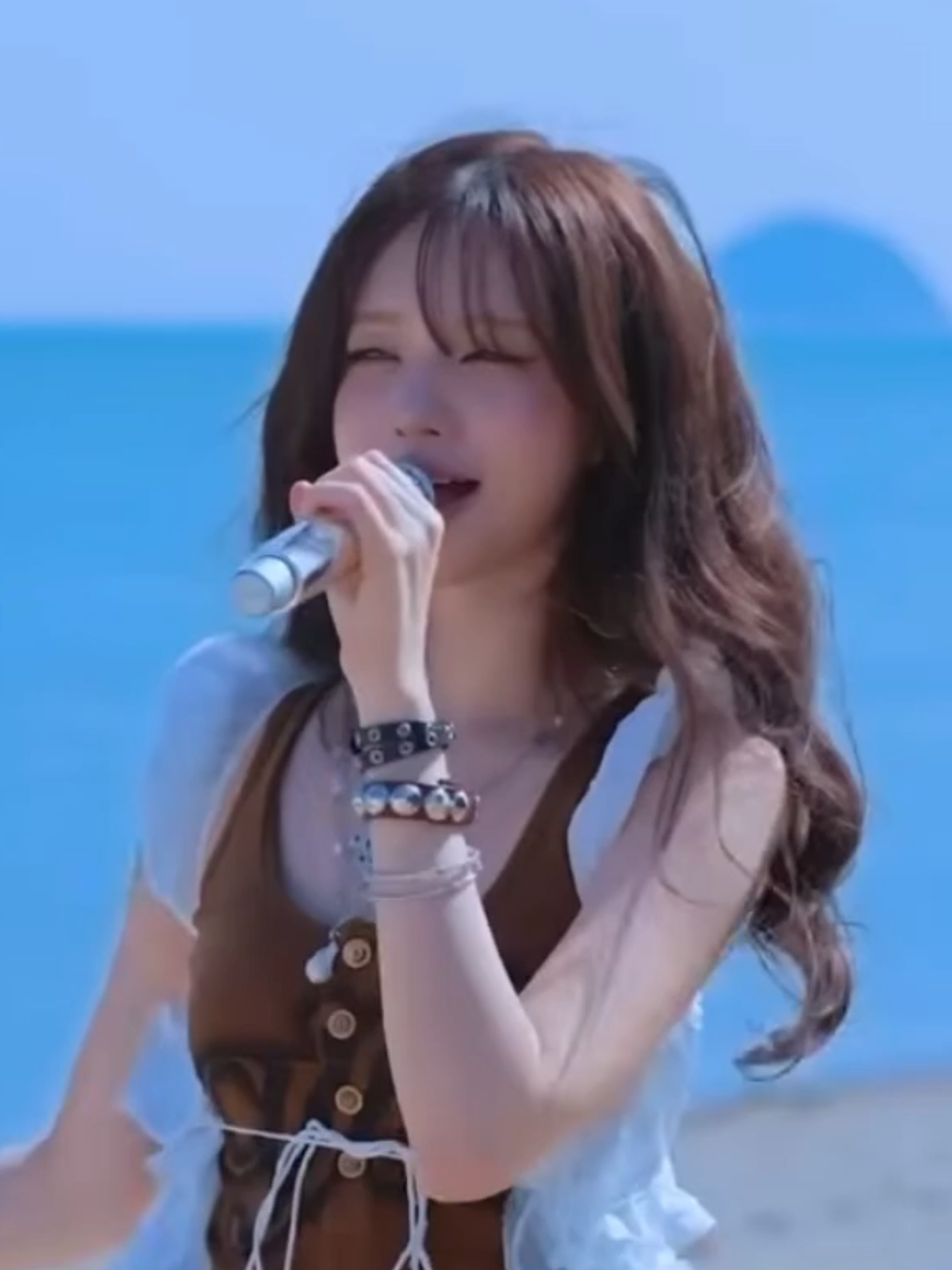 @.IDIVE.