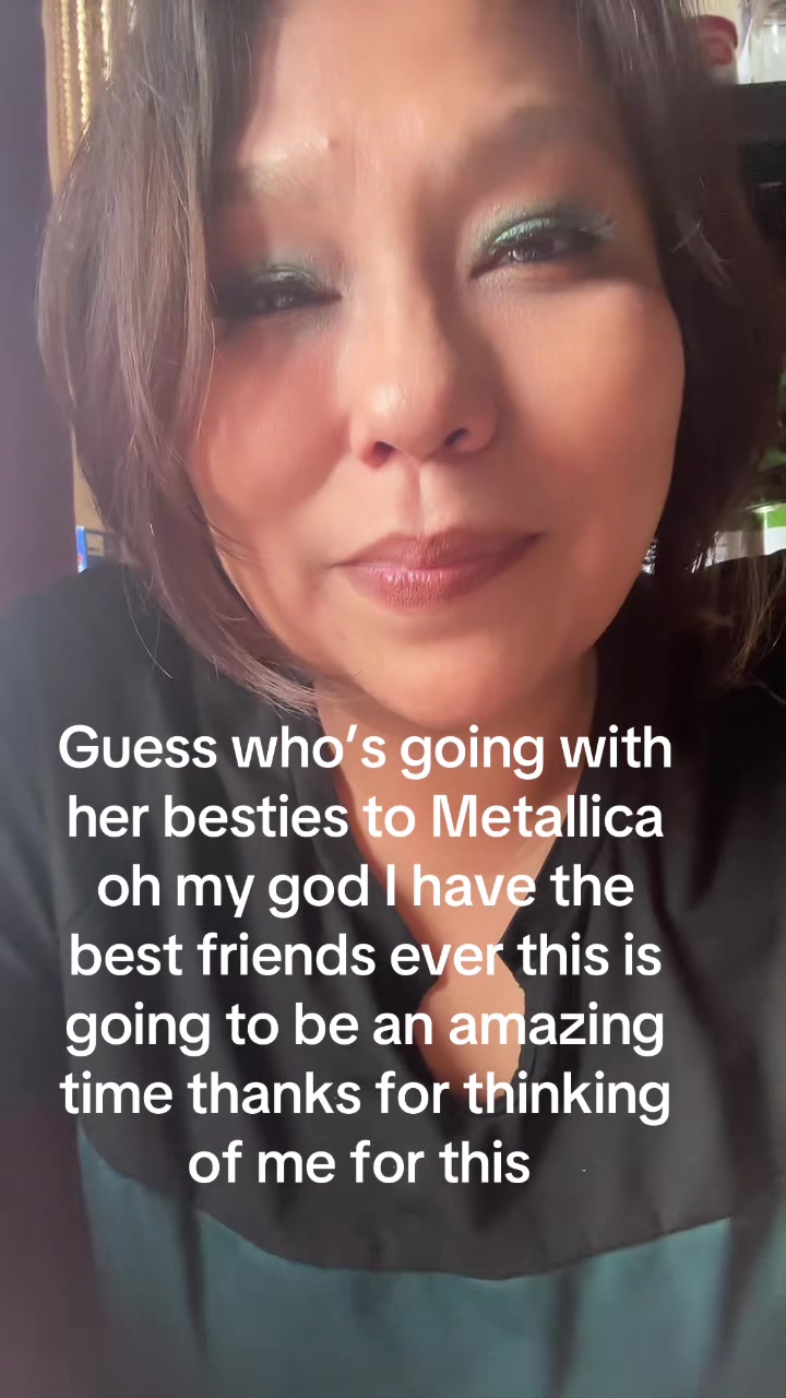 @luvleighb