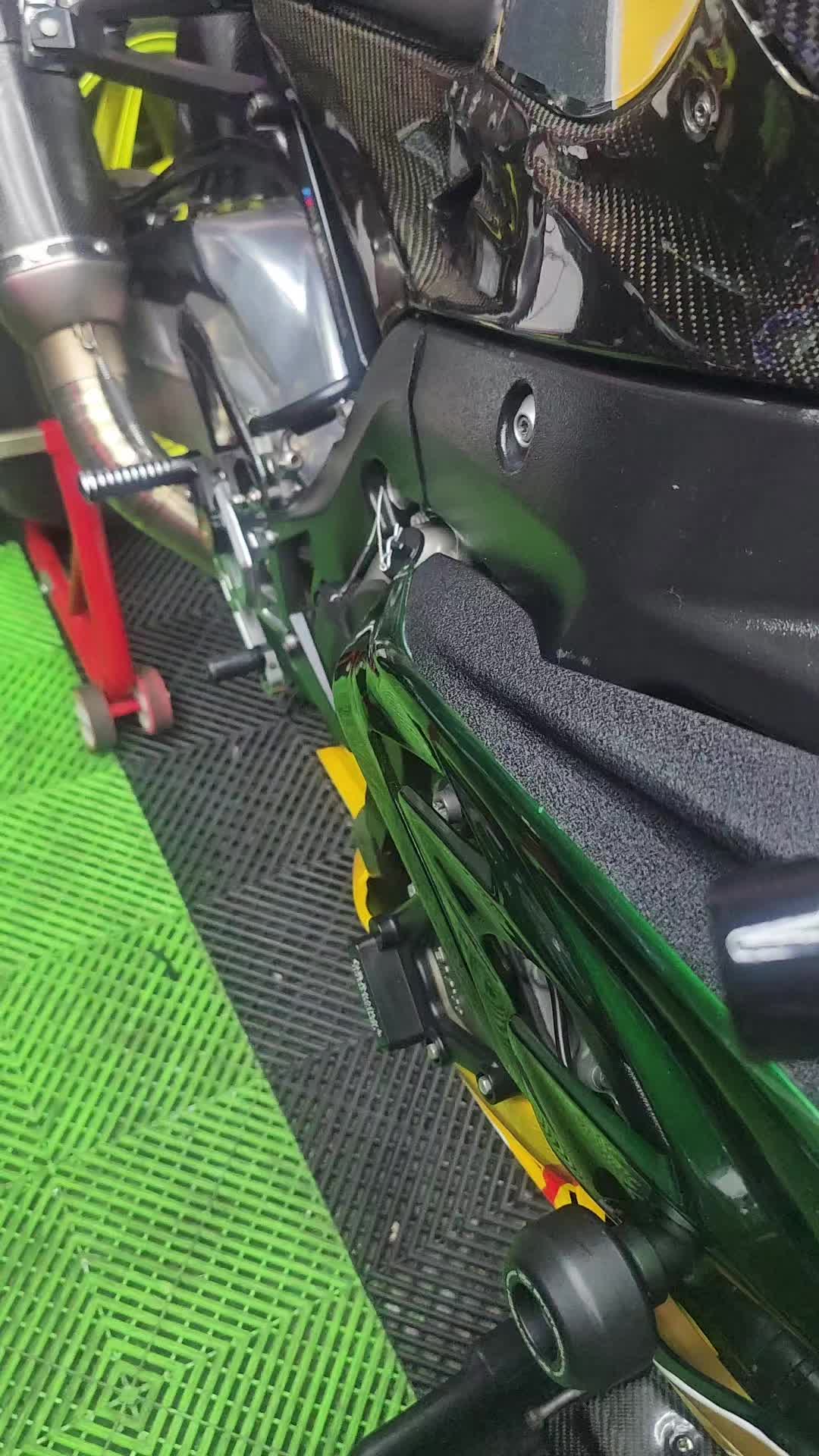 @J3RUNG☆D4R4T 🦈