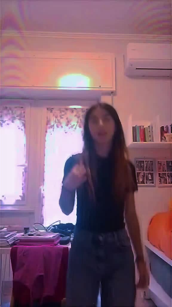 @Valee
