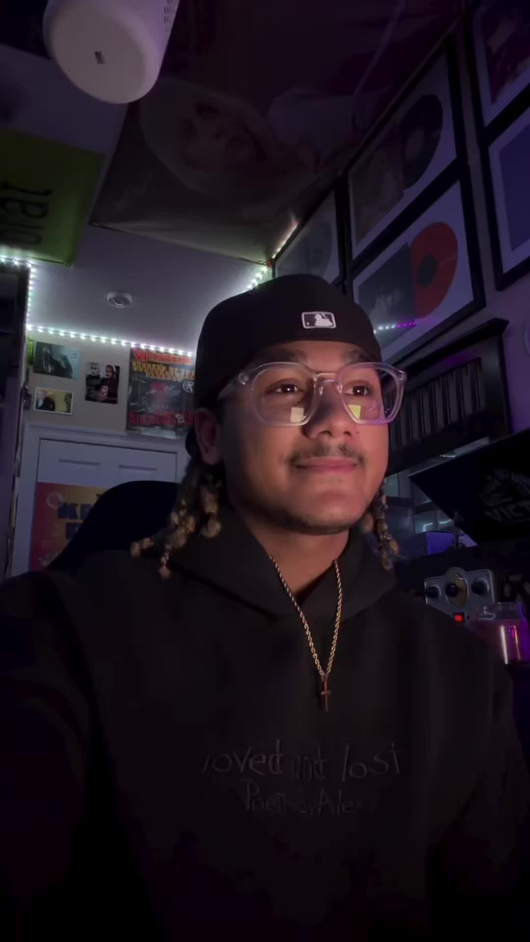 @𝖕𝖍𝖆𝖓𝖙𝖔𝖒