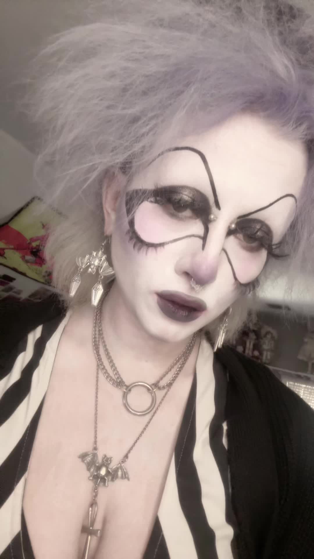 @dollygoth666