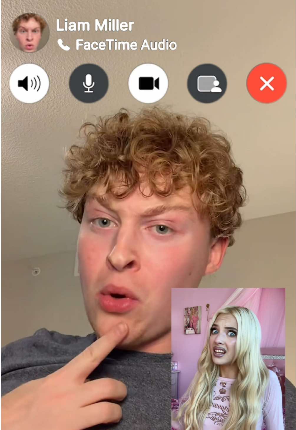 @mo
