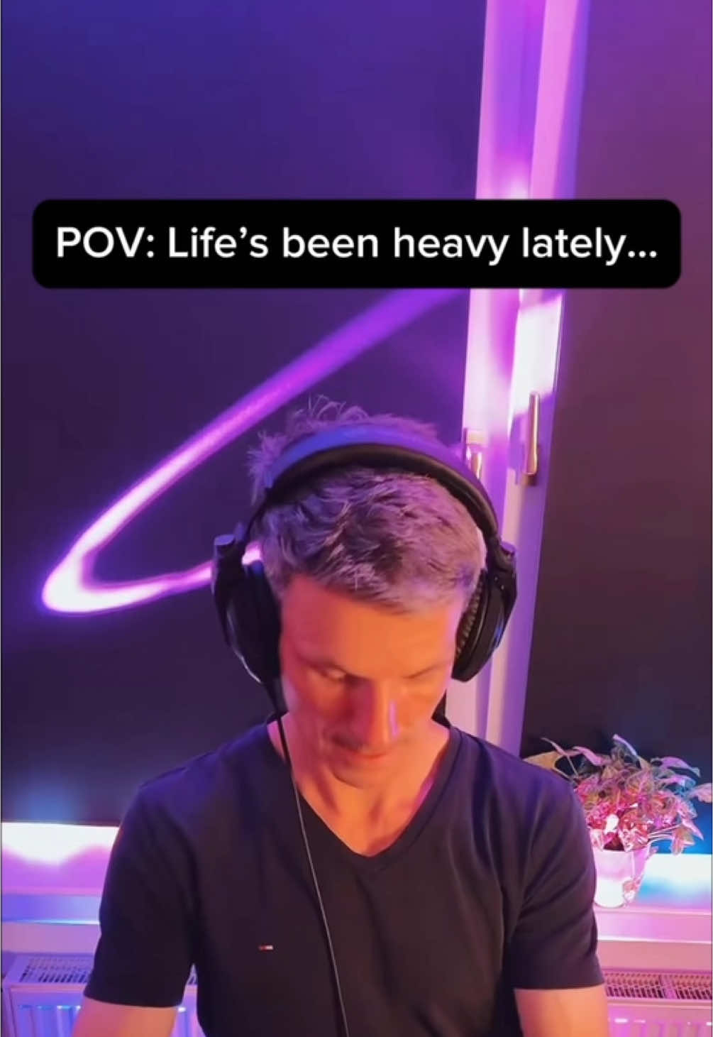 @AVELØ