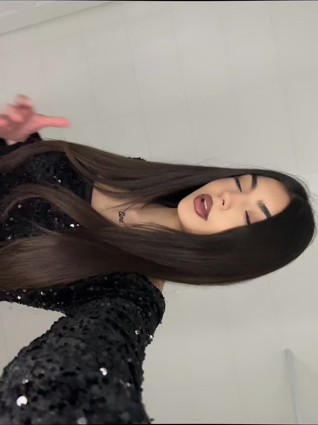 @๐๐๐๐๐ฆข