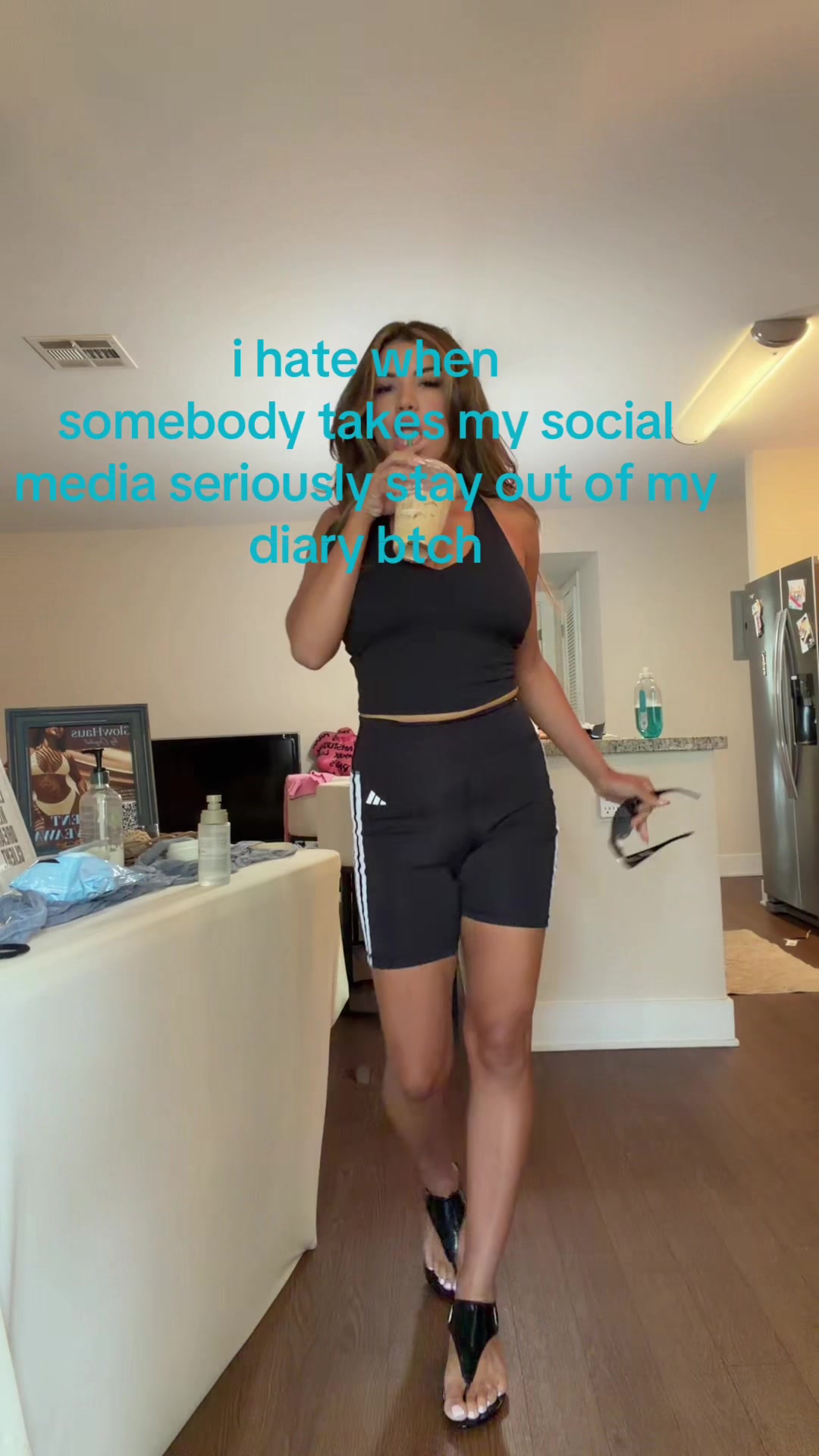 @Toomuchclass_