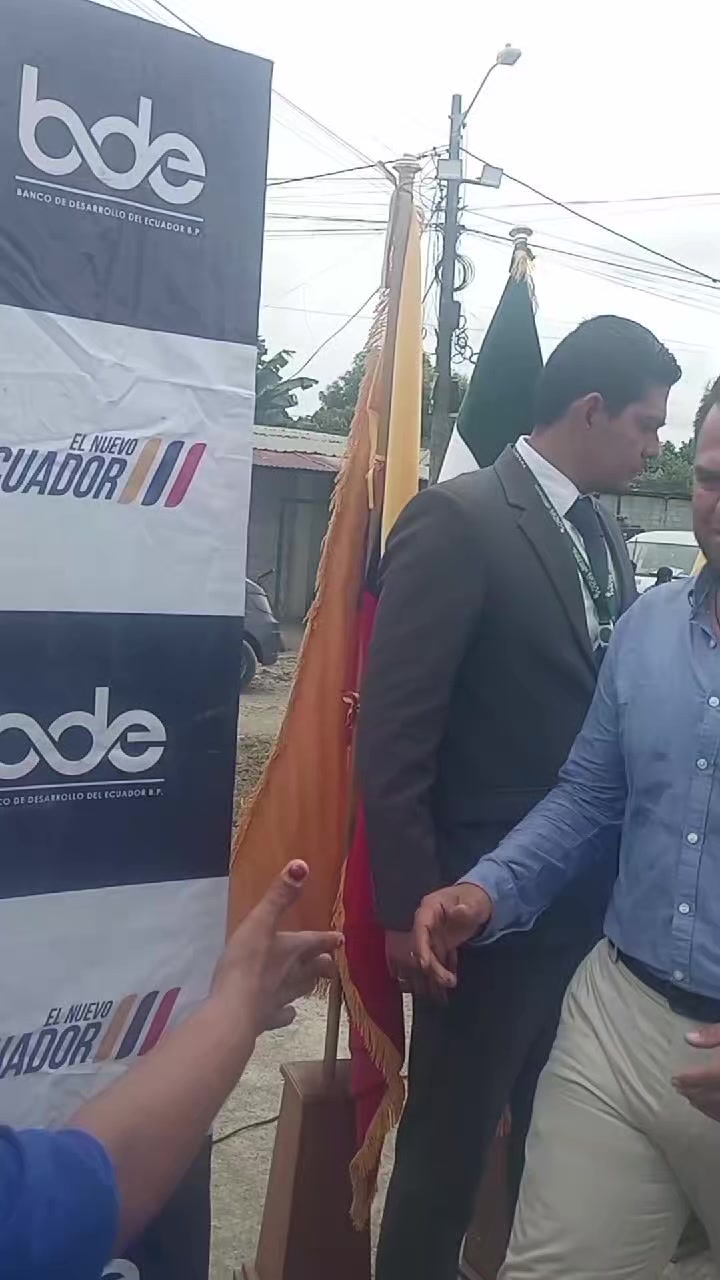 @Troy Hamilton Yepez Coronel