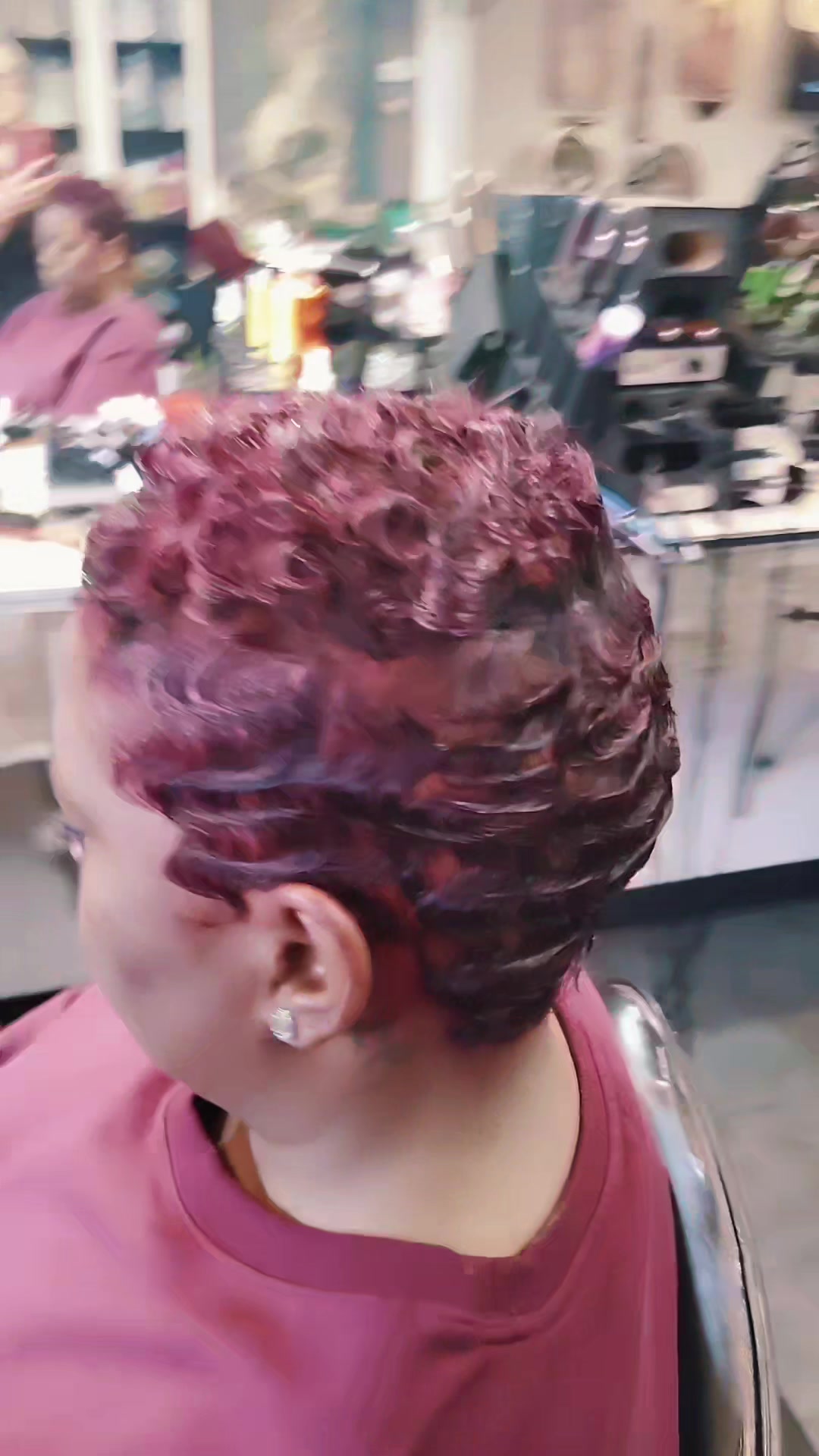 @Lisa's Hairzone