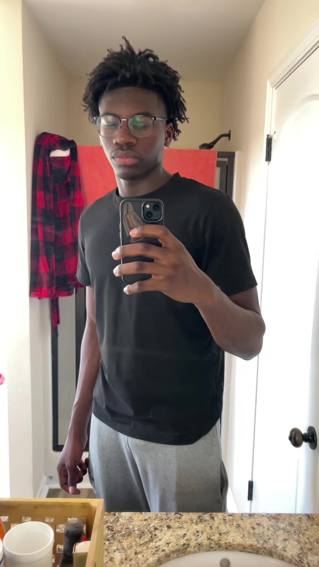 @🤨