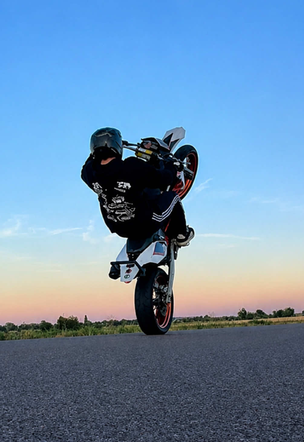 @JUSTIN 🇩🇪 | SUPERMOTO