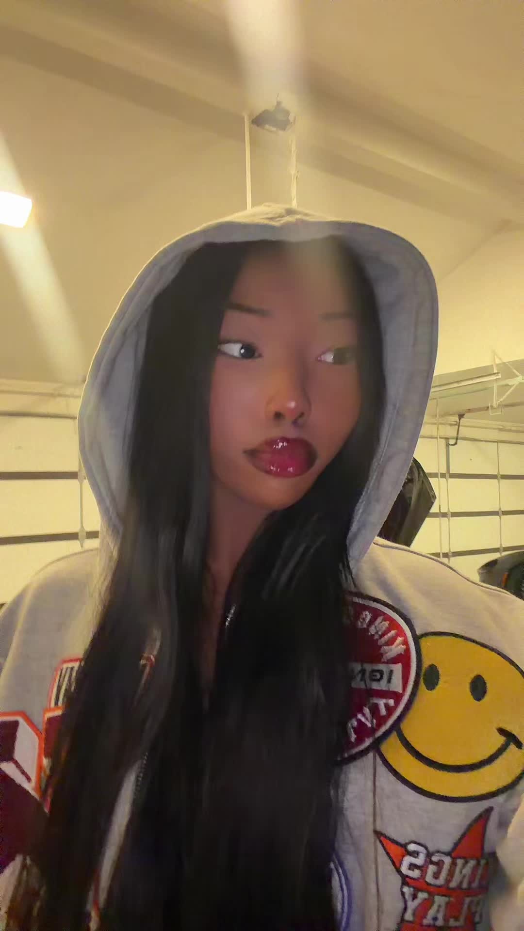 @monraehou