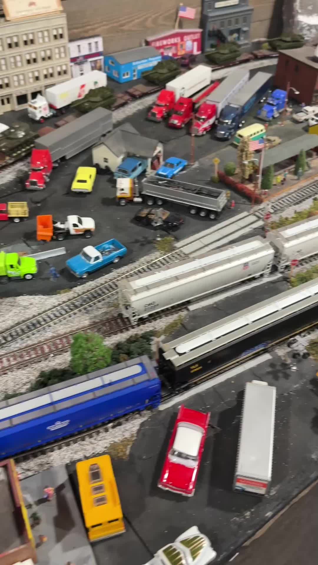 @BigBoysTrainToys
