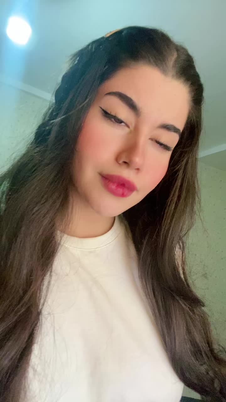 @llenawu