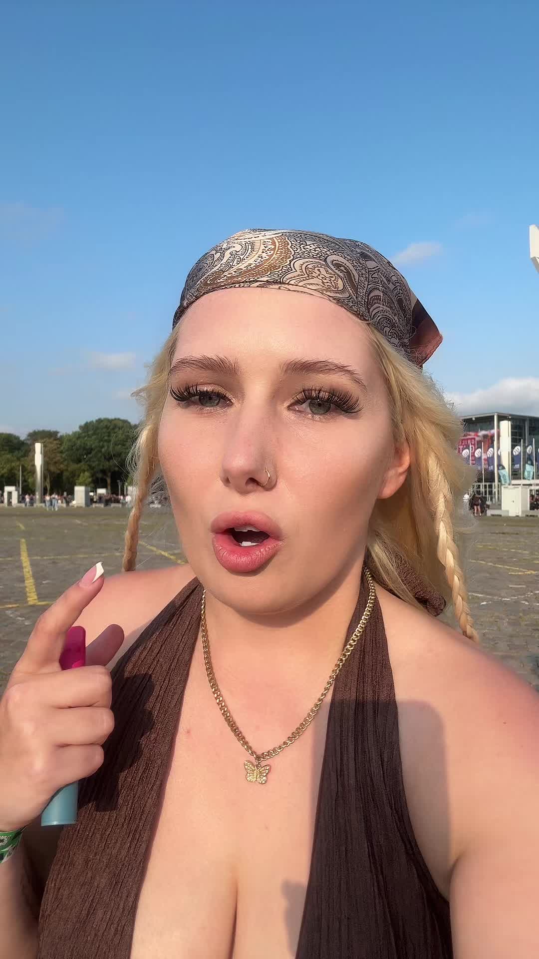 @isabellotrix